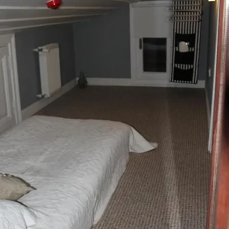 Zenka Hotel 2*